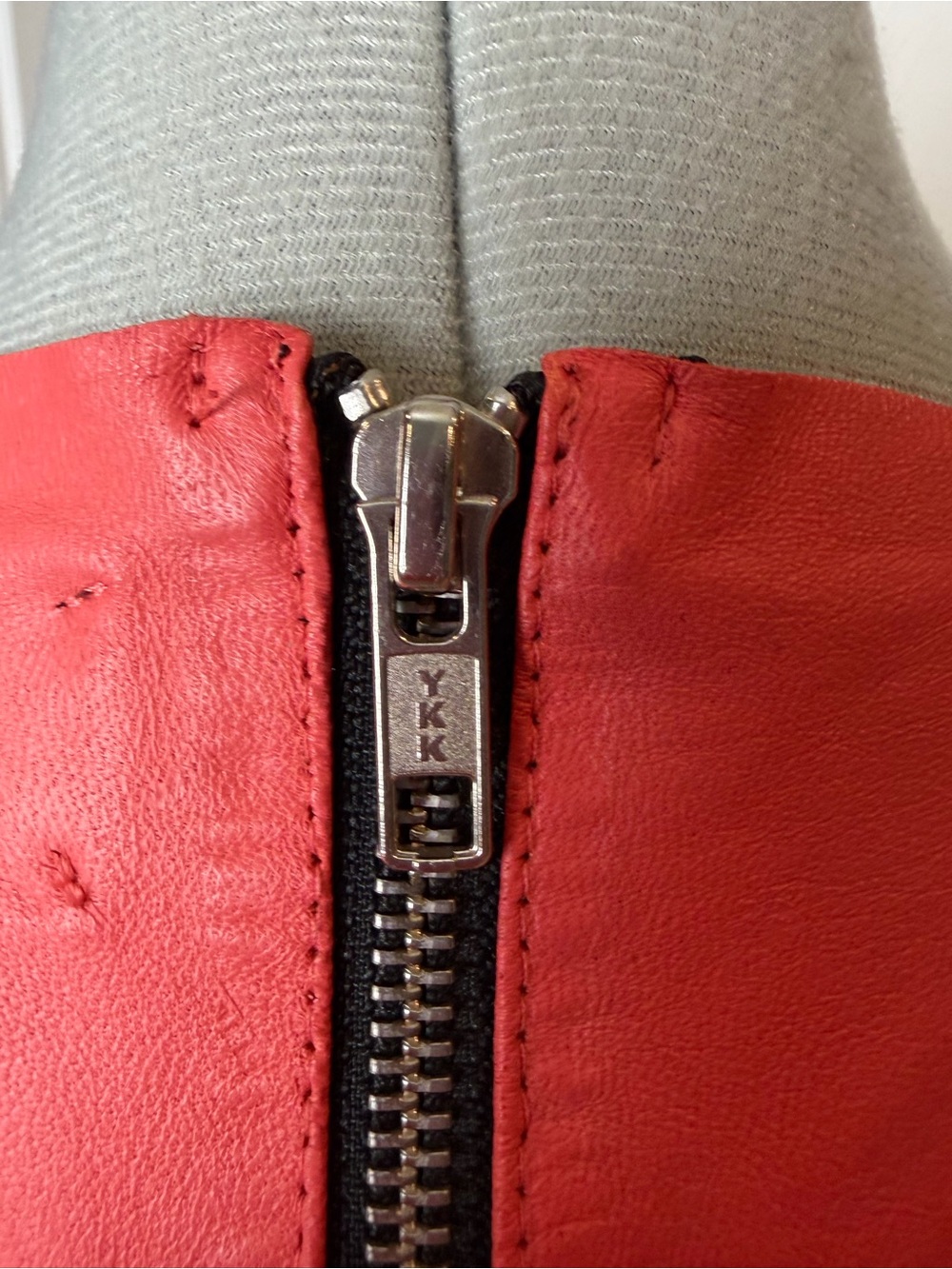 PJK Patterson J. Kincaid Lambskin Leather Raw hem notch top, zip, coral, XS, GUC - Picture 8 of 14